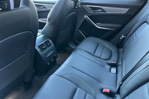 Used 2025 Jaguar F-PACE R-Dynamic S image 12