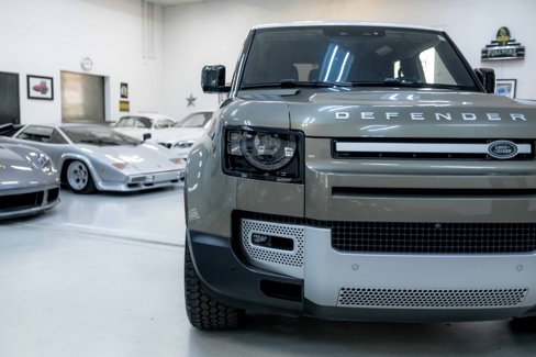 Used 2021 Land Rover Defender 90 First Edition image 11
