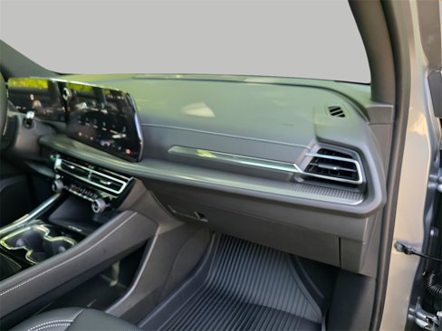 New 2026 Chevrolet Traverse LT w/ Sun and Wheel Package image 18