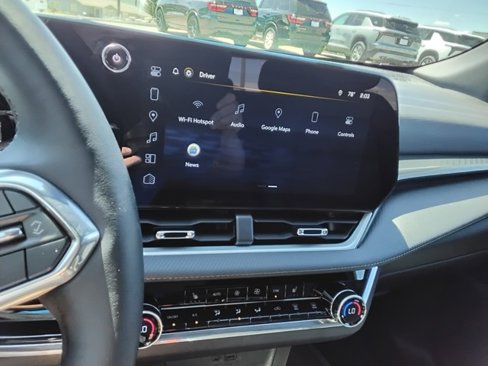 Used 2025 Chevrolet Equinox LT w/ Convenience Package II image 65