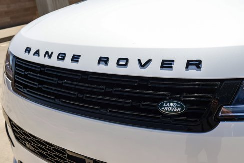 New 2025 Land Rover Range Rover Sport Dynamic SE image 11