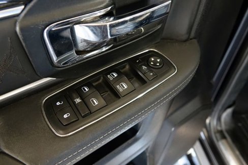 Used 2016 RAM 2500 Limited image 54