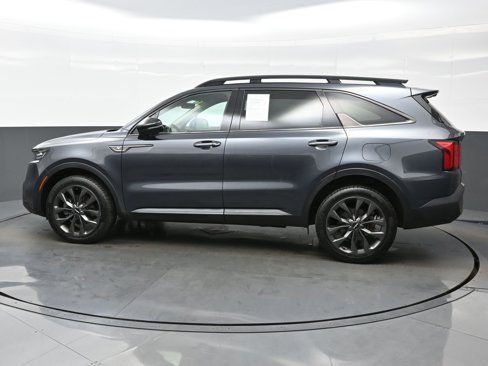 Used 2022 Kia Sorento SX Prestige image 3