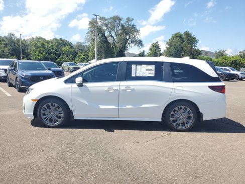 New 2026 Honda Odyssey Touring image 8
