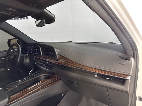 Used 2022 Cadillac Escalade ESV Luxury w/ LPO, Illumination Package image 30