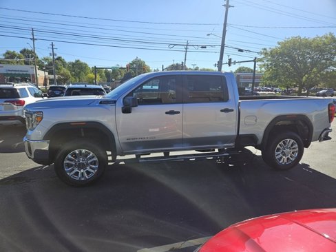 Used 2022 GMC Sierra 2500 Pro w/ Convenience Package image 4
