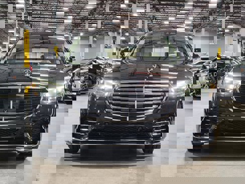 Used 2025 Mercedes-Benz S 580 4MATIC Sedan image 2