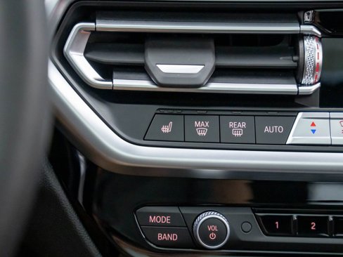 Used 2024 BMW X3 M40i w/ Premium Package image 26