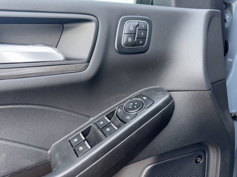 New 2025 Ford Escape SE w/ PHEV Premium Package image 22
