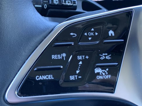 Certified 2025 Mercedes-Benz GLC 300 image 12