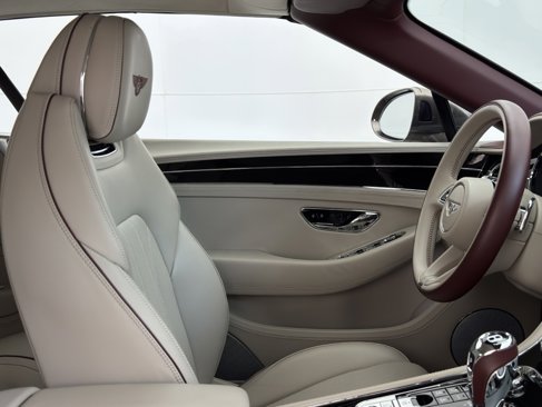 Certified 2024 Bentley Continental GT image 23