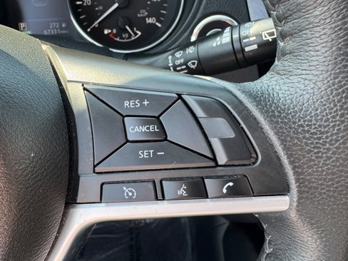 Used 2019 Nissan Rogue SV image 20