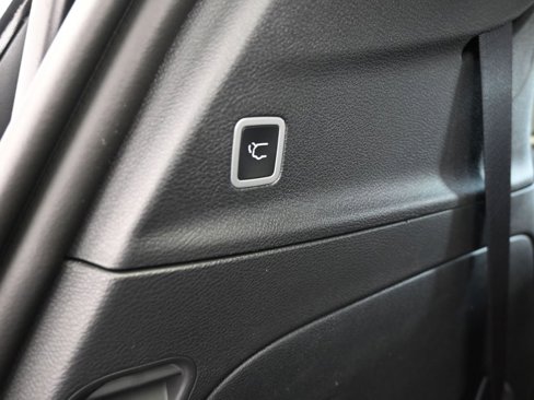 New 2025 Chrysler Pacifica Select image 34