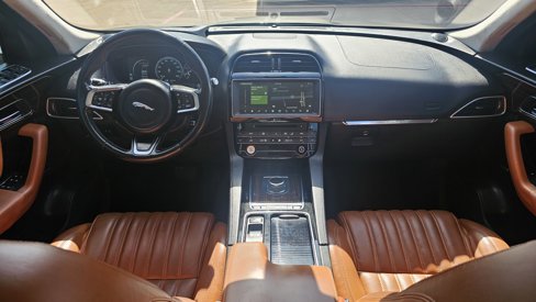 Used 2018 Jaguar F-PACE Portfolio image 38