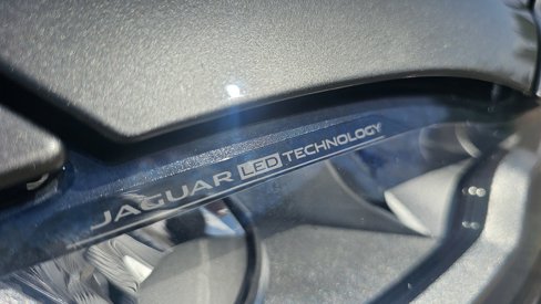 Used 2018 Jaguar F-PACE Portfolio image 13