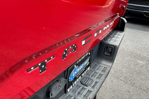 Used 2019 Toyota Tacoma SR5 image 8