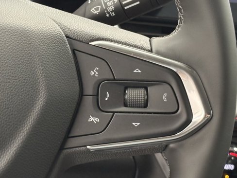 New 2025 Chevrolet Trax LT w/ Driver Confidence Package image 17