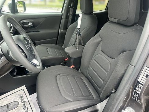 Used 2019 Jeep Renegade Latitude image 36