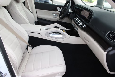 New 2025 Mercedes-Benz GLS 450 4MATIC image 36
