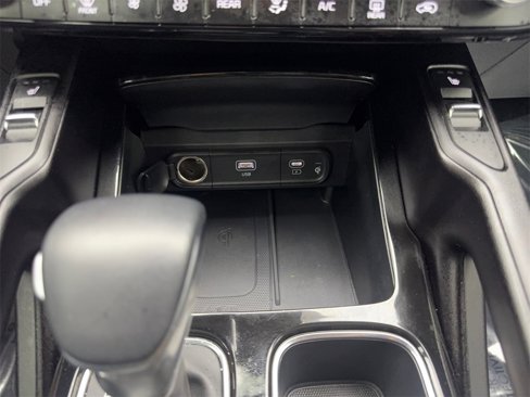 Used 2025 Kia Telluride S image 65