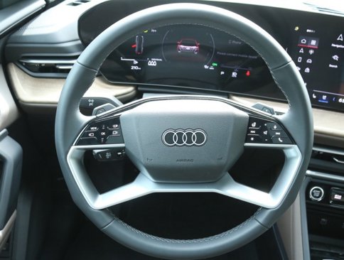 New 2025 Audi Q5 Premium Plus image 18