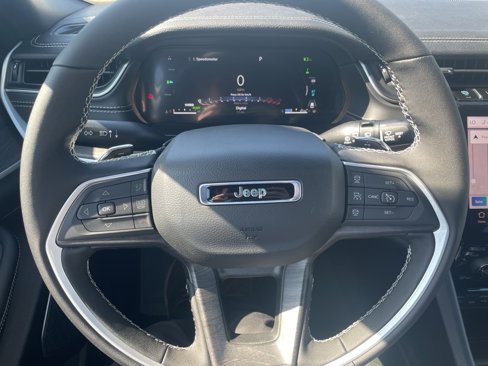 New 2025 Jeep Grand Cherokee Limited 4xe image 24