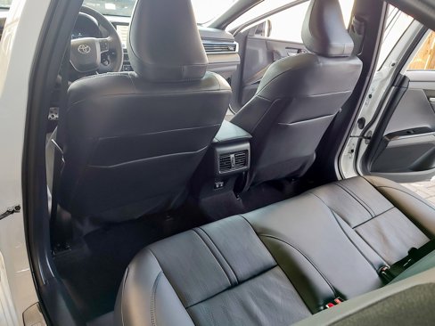Used 2025 Toyota Camry XSE image 9