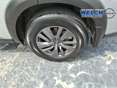 Used 2023 Nissan Pathfinder S image 6