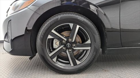 Used 2025 Nissan Sentra SV image 31