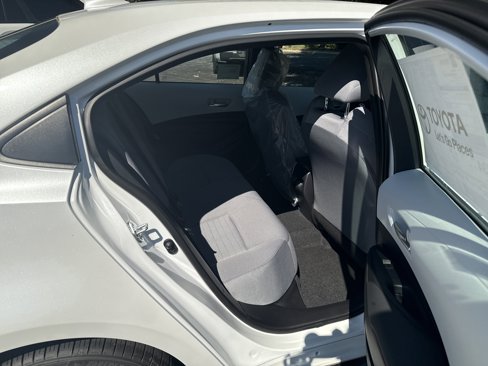 New 2025 Toyota Corolla SE image 9