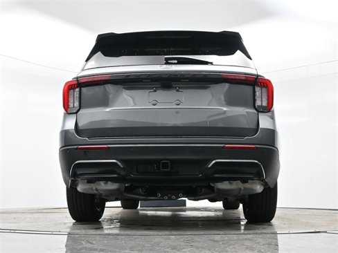 Used 2025 Ford Explorer ST-Line w/ Premium Package image 33