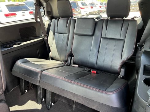Used 2019 Dodge Grand Caravan GT image 14