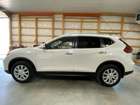 Used 2017 Nissan Rogue S w/ S Appearance Package image 10