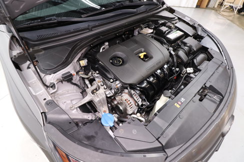 Used 2020 Hyundai Elantra SE w/ Cargo Package (C1) image 25