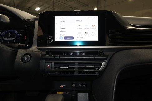 Used 2025 Toyota Camry LE image 16