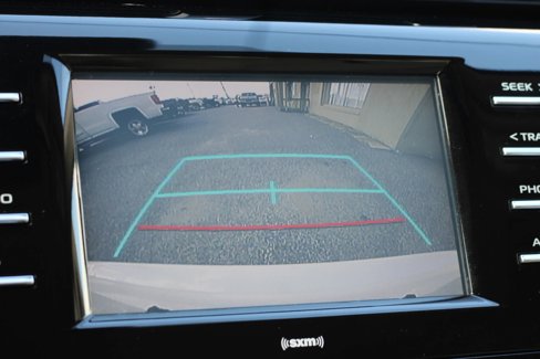 Used 2020 Toyota Camry LE image 19