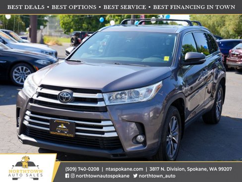 Used 2019 Toyota Highlander XLE image 1