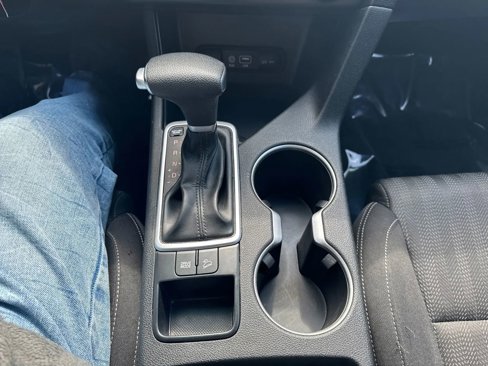 Used 2019 Kia Sportage LX image 17