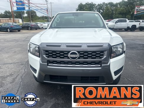 Used 2025 Nissan Frontier SV image 8