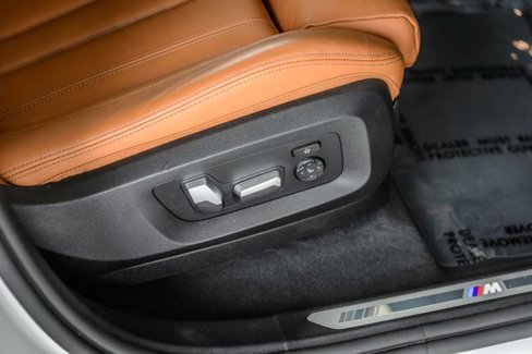 Used 2022 BMW X6 xDrive40i w/ M Sport Package image 46