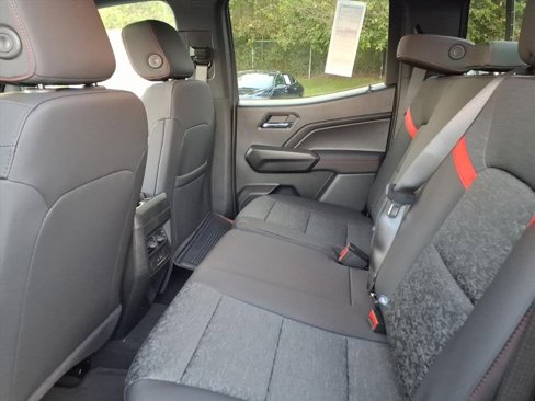 New 2026 Chevrolet Colorado Z71 w/ Technology Package image 16