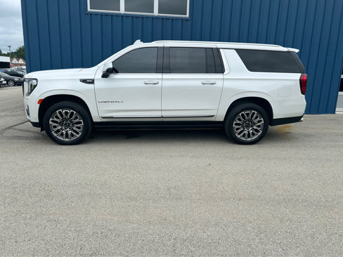 Used 2023 GMC Yukon XL Denali Ultimate w/ LPO, Floor Liner Package image 16
