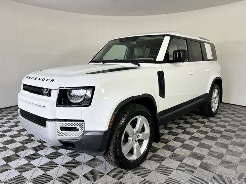 New 2024 Land Rover Defender 110 SE image 1