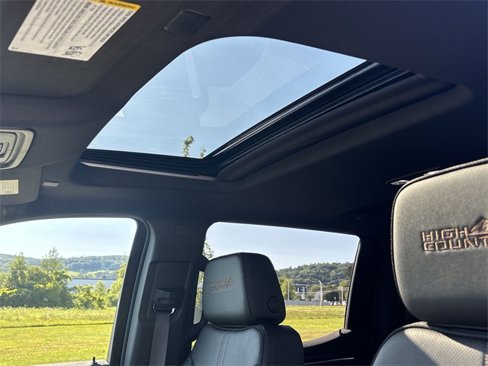 New 2026 Chevrolet Silverado 1500 High Country w/ Technology Package image 19