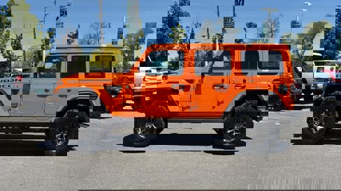New 2025 Jeep Wrangler Unlimited Rubicon 392 image 8