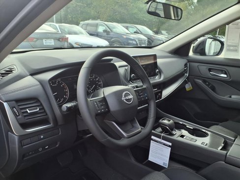 New 2026 Nissan Rogue SV image 12