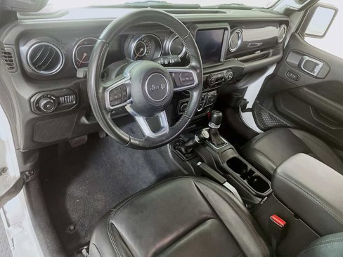 Used 2022 Jeep Wrangler Unlimited Sahara image 7