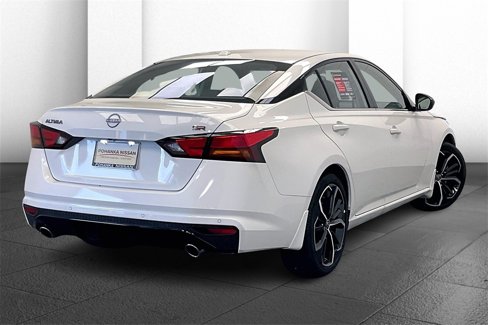 Certified 2024 Nissan Altima 2.5 SR w/ SR Premium Package image 12