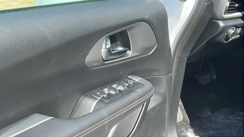 New 2026 Chrysler Voyager LX image 16