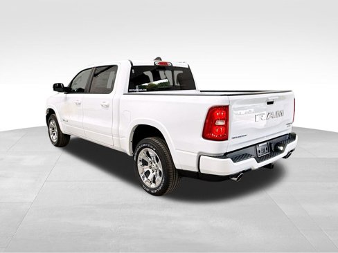 New 2026 RAM 1500 4x4 Crew Cab image 4